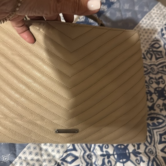 Rev - Picture 7 of 9